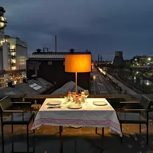 Ghostel 1st - Aventure Alternative - - Arts-factory-experience - For Artists, Makers And Open Minds - Attention, We Are Not A And Are Not Adapted For Everybody - Read Host Warnings Before Reservation - Www,providence,be Asbl Accommodatie bij particulieren Charleroi
